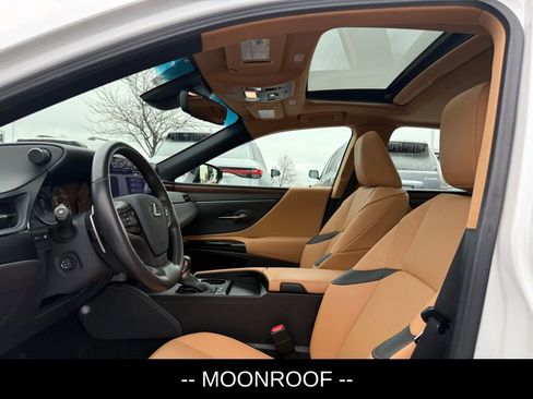 Certified 2025 Lexus ES 300h w/ Premium Package image 7