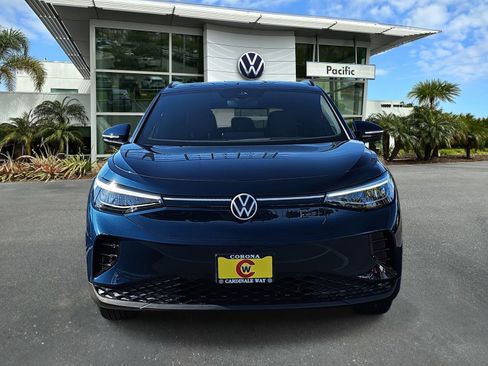 Used 2023 Volkswagen ID.4 2WD image 2