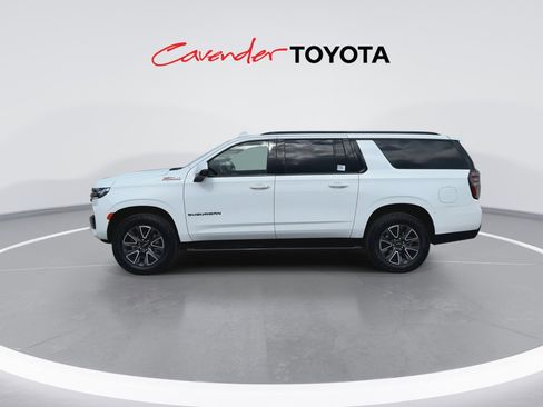 Used 2024 Chevrolet Suburban Z71 w/ Luxury Package image 5