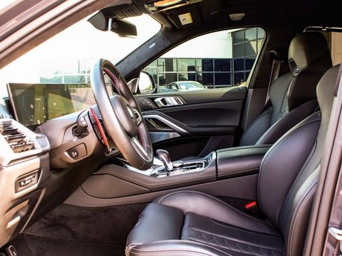 Used 2025 BMW X6 M Competition w/ Executive Package image 32