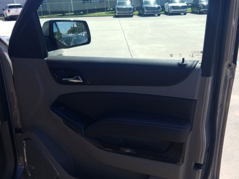 Used 2019 Chevrolet Tahoe LT w/ Max Trailering Package RWD image 16