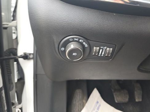 Used 2022 Jeep Compass Limited AWD/4WD image 15