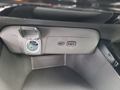 New 2026 Chevrolet Trax LT w/ Midnight Edition FWD image 28