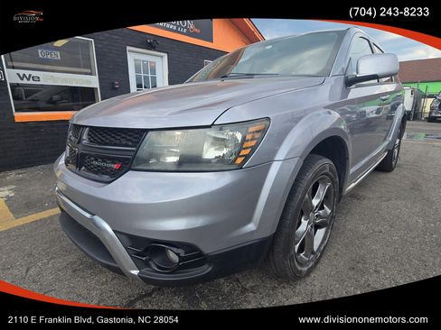 Used 2016 Dodge Journey Crossroad FWD image 1