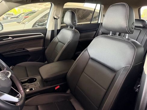 Used 2021 Volkswagen Atlas SE FWD image 3