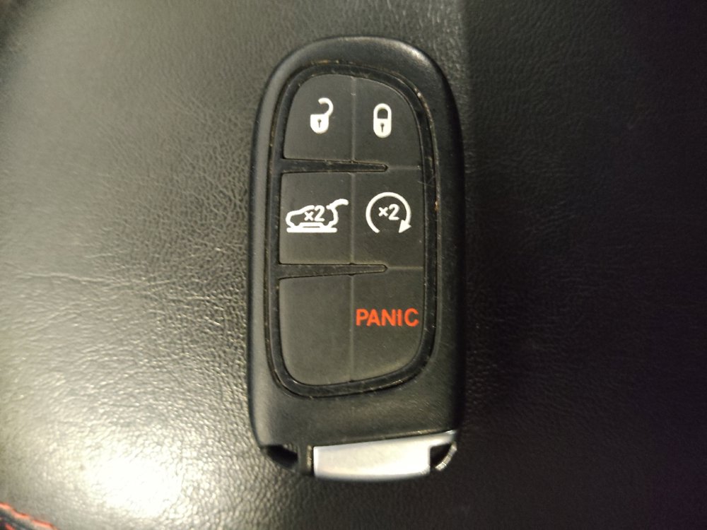Used 2021 Jeep Cherokee Trailhawk w/ Comfort/Convenience Group AWD/4WD image 32