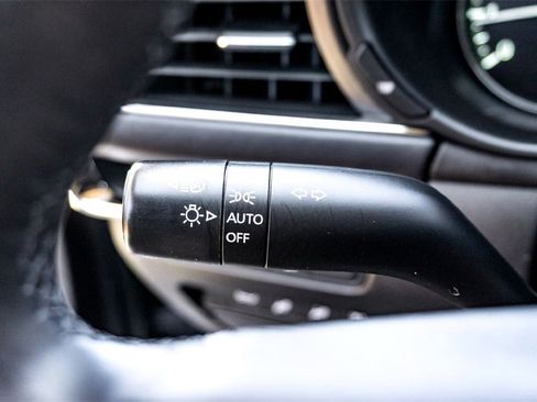 Used 2025 MAZDA MAZDA3 s image 19