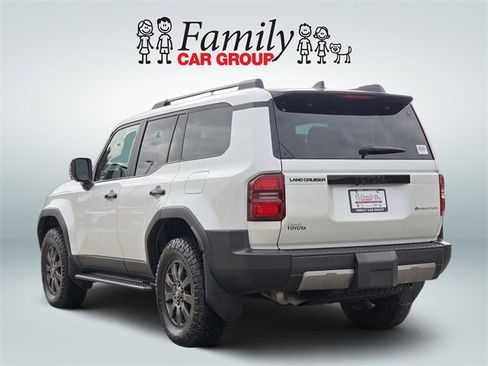 Used 2025 Toyota Land Cruiser image 3