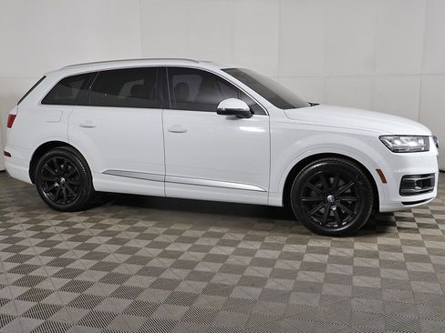 Used 2018 Audi Q7 3.0T Prestige image 21