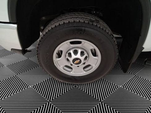 Used 2025 Chevrolet Silverado 2500 W/T w/ WT Convenience Package image 9