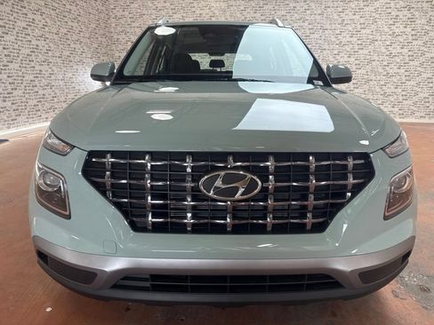 New 2026 Hyundai Venue SEL FWD image 2