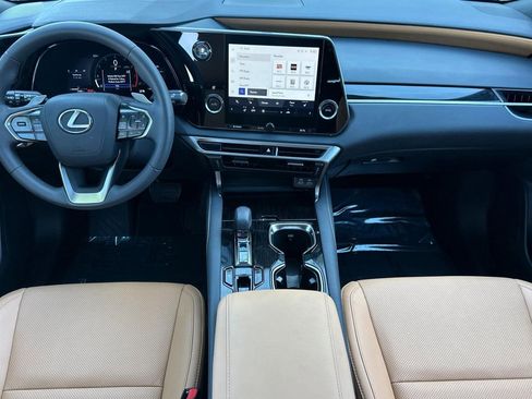 Certified 2025 Lexus RX 350 FWD w/ Technology Package image 17