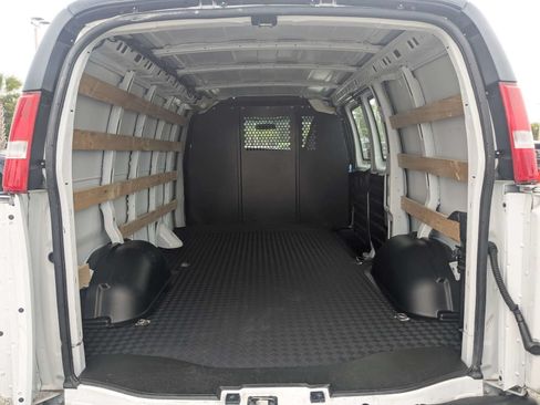 Used 2024 Chevrolet Express 2500 w/ Driver Convenience Package RWD image 13
