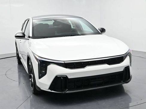 Certified 2025 Kia K4 GT-Line w/ GT-Line Premium Package FWD image 2
