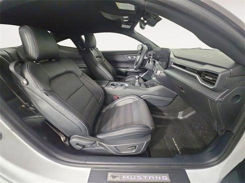 Used 2024 Ford Mustang GT Premium image 15