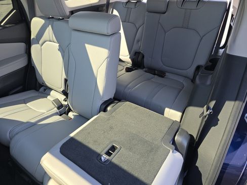 Used 2025 Honda Pilot Touring image 27