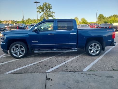 Used 2016 Chevrolet Silverado 1500 High Country w/ High Country Premium Package AWD/4WD image 2