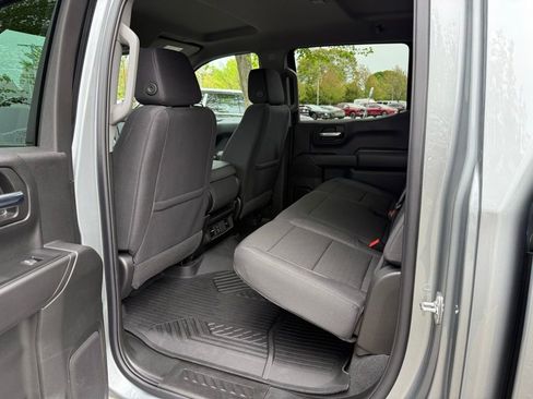 Used 2026 Chevrolet Silverado 1500 Custom Trail Boss w/ LPO, Dark Essentials Package AWD/4WD image 12