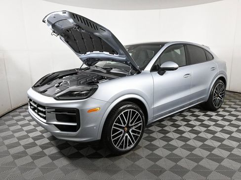 New 2026 Porsche Cayenne Coupe image 41