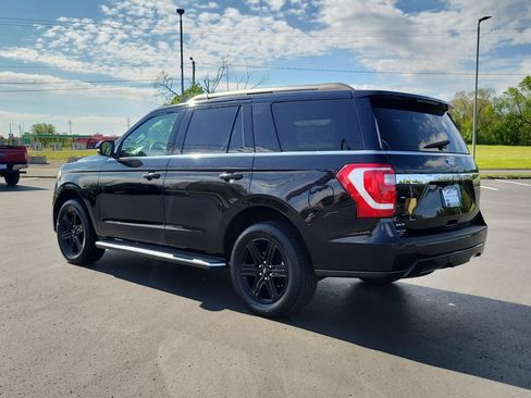 Used 2020 Ford Expedition XLT w/ Equipment Group 202A AWD/4WD image 4