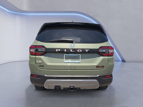 New 2026 Honda Pilot TrailSport image 4