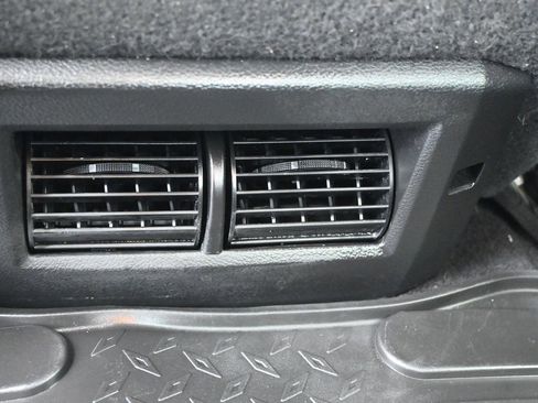 Used 2022 RAM 1500 Classic SLT w/ Protection Group AWD/4WD image 20