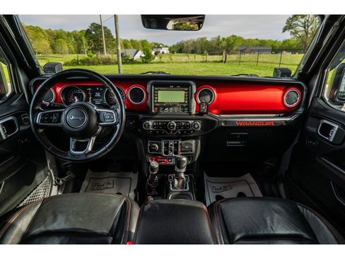 Used 2018 Jeep Wrangler Unlimited Rubicon image 22