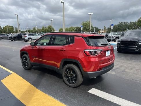 New 2026 Jeep Compass Latitude image 6