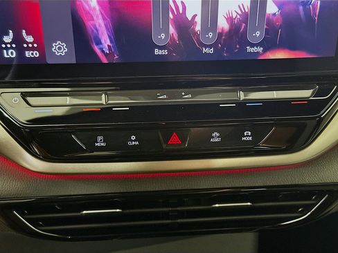 Used 2023 Volkswagen ID.4 2WD image 24