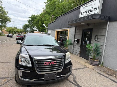 Used 2017 GMC Terrain SLE w/ Chrome Edition AWD/4WD image 2