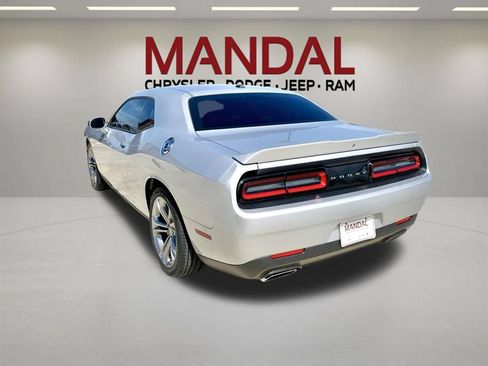 Used 2022 Dodge Challenger R/T RWD image 8