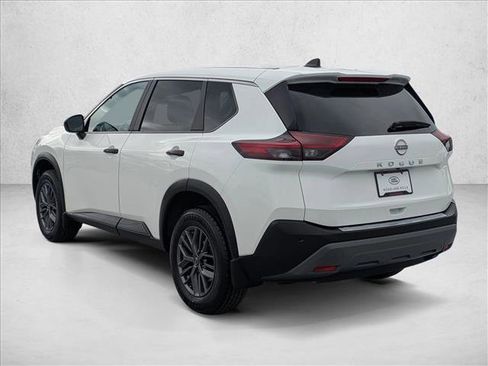 Used 2023 Nissan Rogue S FWD image 8