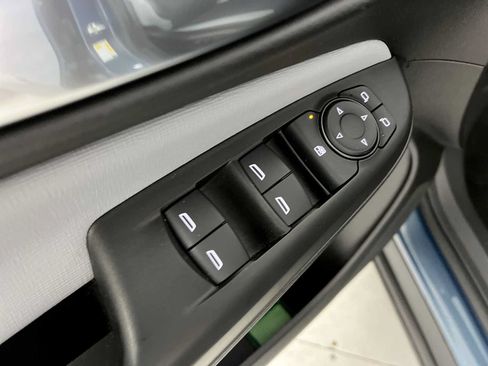 Used 2024 Buick Envista Preferred w/ Convenience I Package FWD image 21