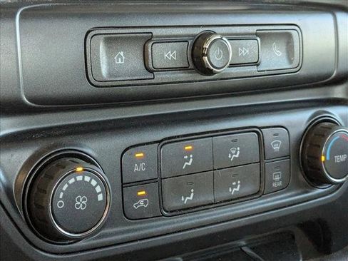 Used 2018 Chevrolet Silverado 1500 Custom w/ Custom Value Package image 9