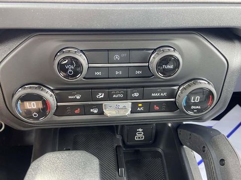 New 2026 Ford Bronco Big Bend w/ Black Diamond Package AWD/4WD image 19