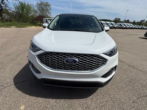 Used 2024 Ford Edge SEL w/ Convenience Package AWD/4WD image 8