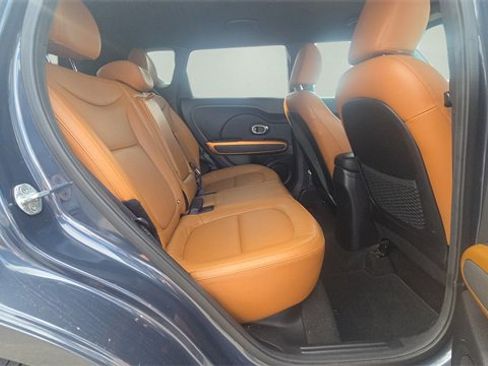 Used 2016 Kia Soul ! w/ Umber Package 1 image 14