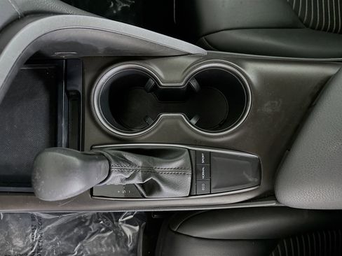 Used 2023 Toyota Camry SE image 22