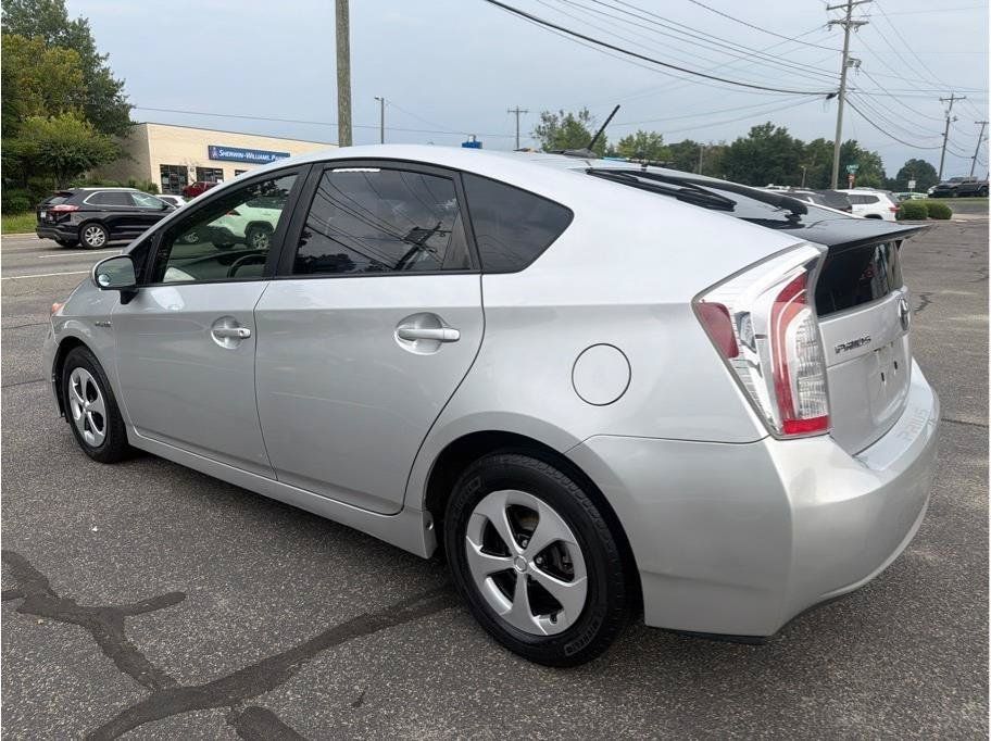 Used 2012 Toyota Prius Four w/ Preferred Accessory Pkg FWD image 4
