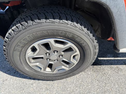 Used 2015 Jeep Wrangler Sport w/ Quick Order Package 24S image 9