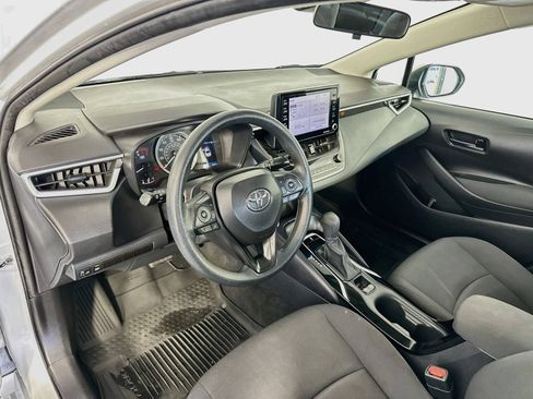 Used 2022 Toyota Corolla LE FWD image 9