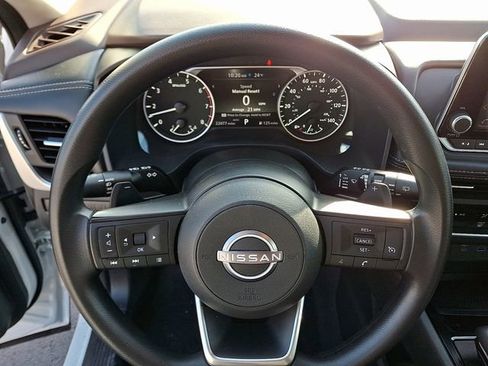 Used 2023 Nissan Rogue S image 20