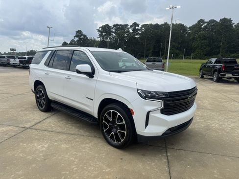 Used 2021 Chevrolet Tahoe RST w/ Luxury Package RWD image 3