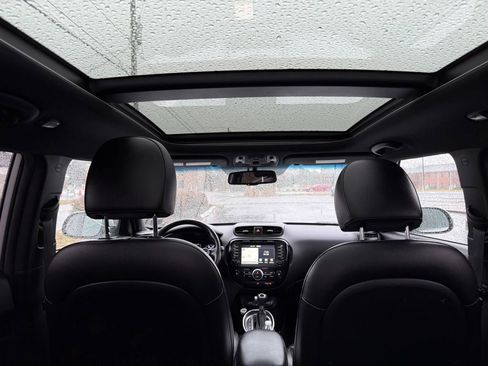 Used 2015 Kia Soul ! w/ Sun & Sound Package image 21