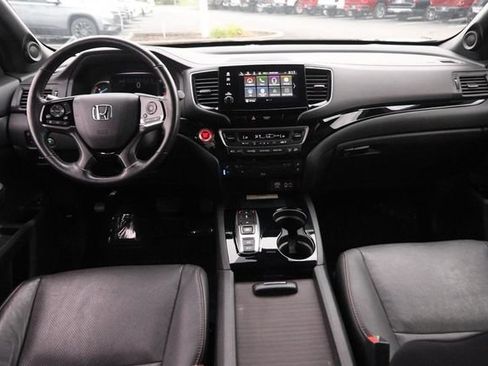 Used 2022 Honda Pilot Black Edition image 25