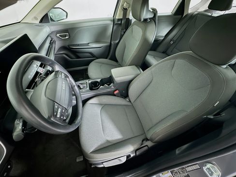 Used 2025 Kia K4 FWD image 13