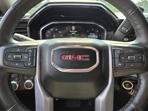 Used 2025 GMC Sierra 1500 SLT AWD/4WD image 34