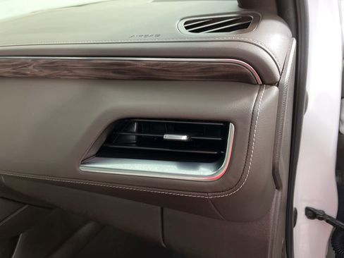 Used 2021 Chevrolet Tahoe Z71 w/ Z71 Off-Road Package image 22