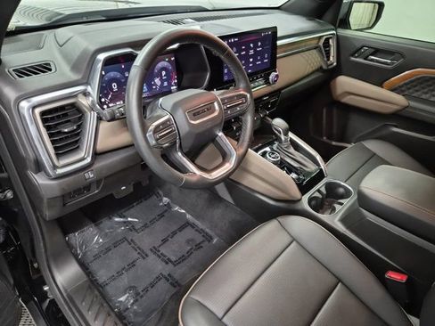 Used 2025 GMC Canyon Denali image 22