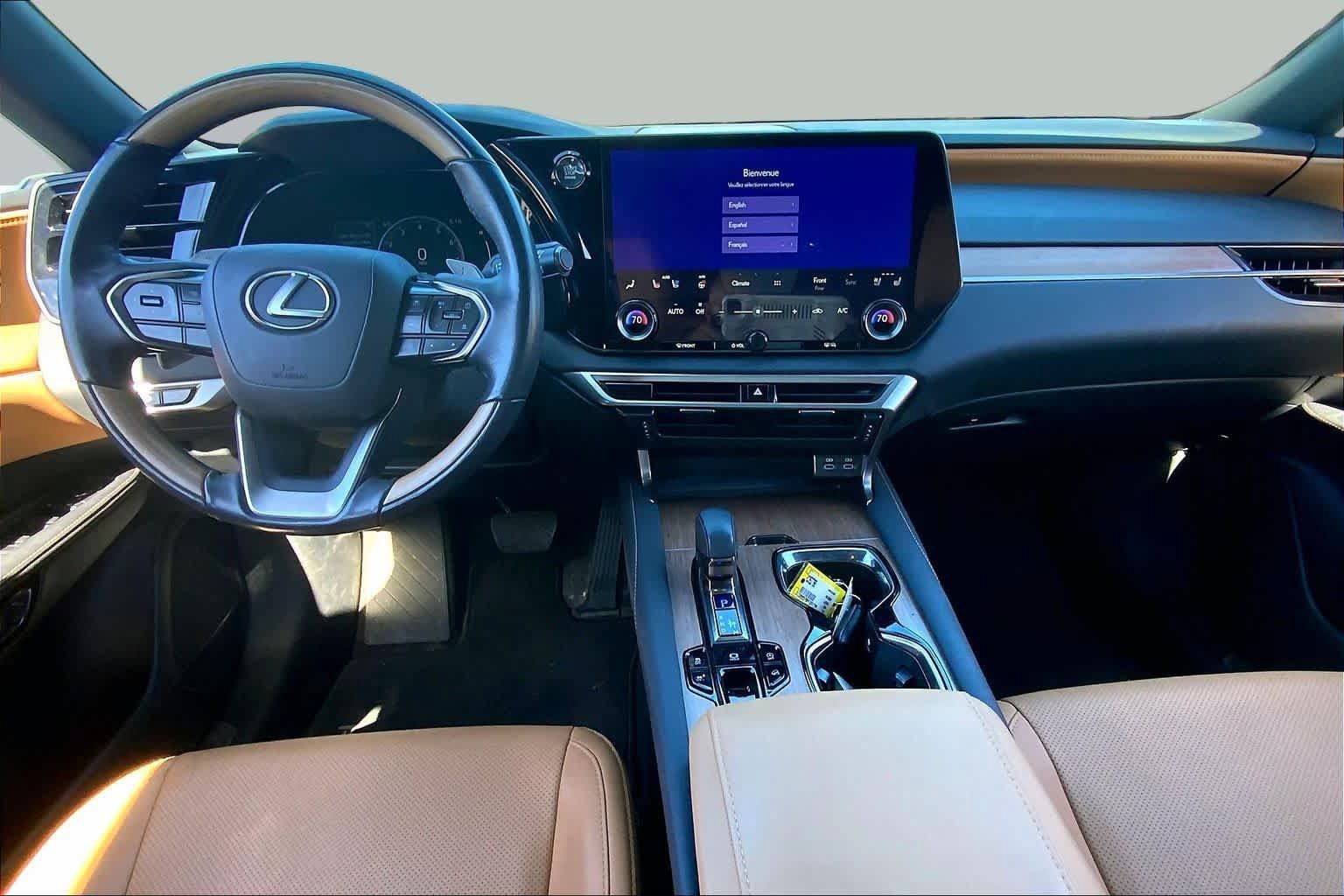 Used 2024 Lexus RX 350 Premium w/ Cold Area Package AWD/4WD image 16